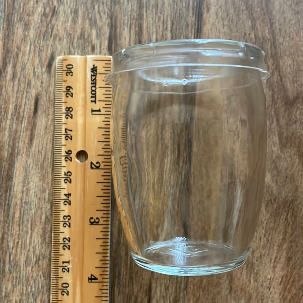 Empty jars 15, all comes with lids